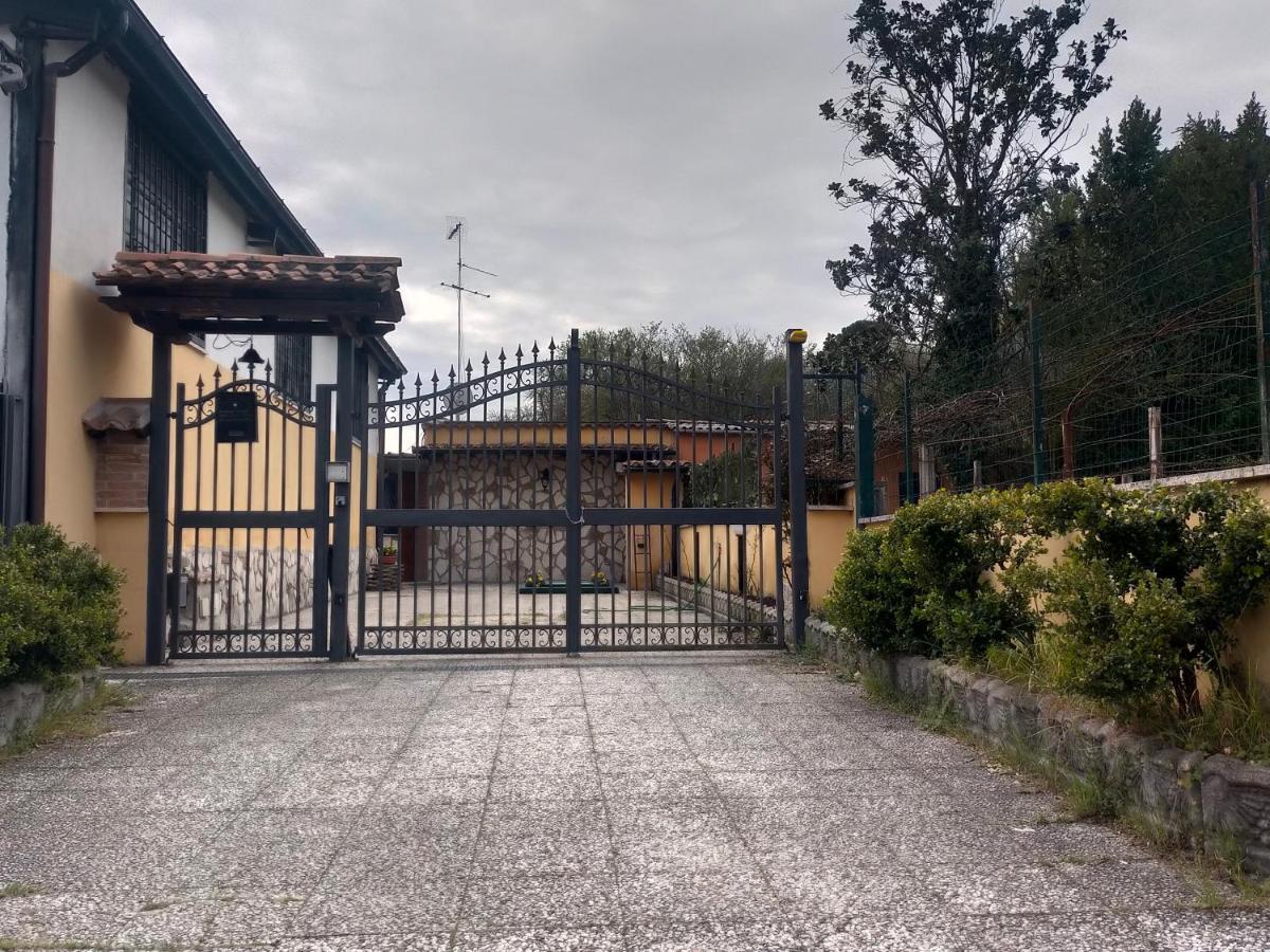Apartmán Civico Ventitre Mentana Exteriér fotografie